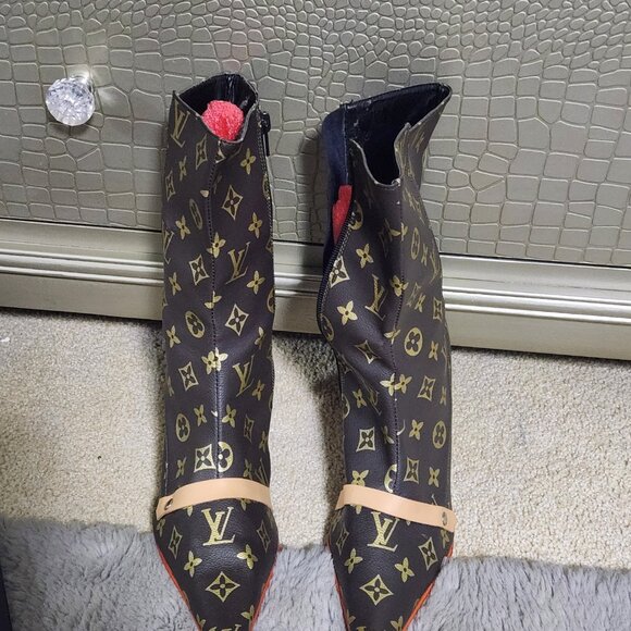 Louis Vuitton 3.5” Mid-High Boots Size 38 - Picture 5 of 11